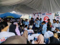 Sesuai Fakta’ Pasangan AGI SAJA Nomor 02 Di inginkan Mayoritas Warga Barut, Meskipun Diguyur Hujan Yang Lebat’ Pendukung Tetap Bertahan Setia Dengarkan Kampanyenya