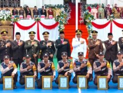 Dalam Upacara HUT Bhayangkara Ke-80, Bupati Shalahuddin Tegaskan Pesan Presiden. “Polri Harus Selalu Hadir untuk Rakyat”